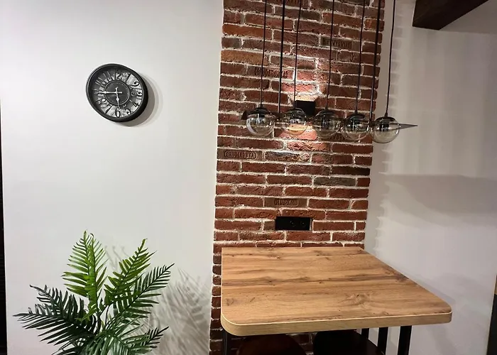 דירה Cozy Loft на староєврейській 24